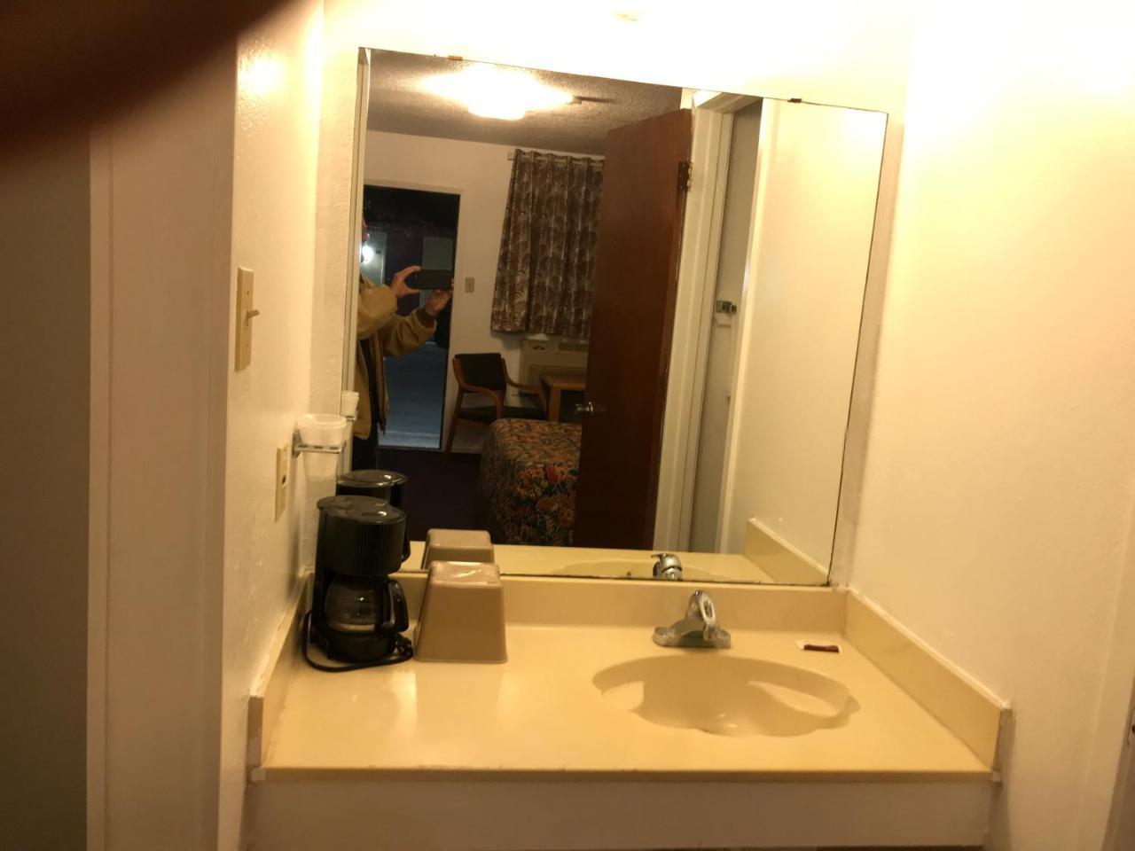Luxury Inn George West 外观 照片